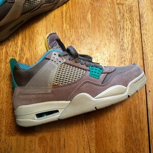 Nike Jordan 4’s union taupe haze